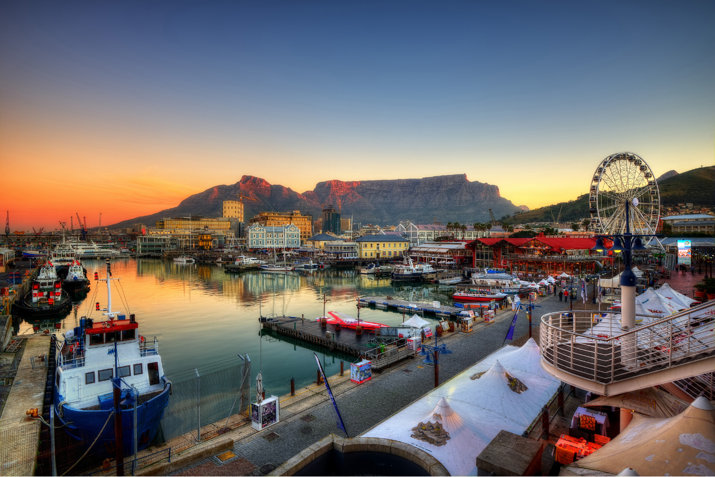 V&A Waterfront and Table Mountain, Cape Town